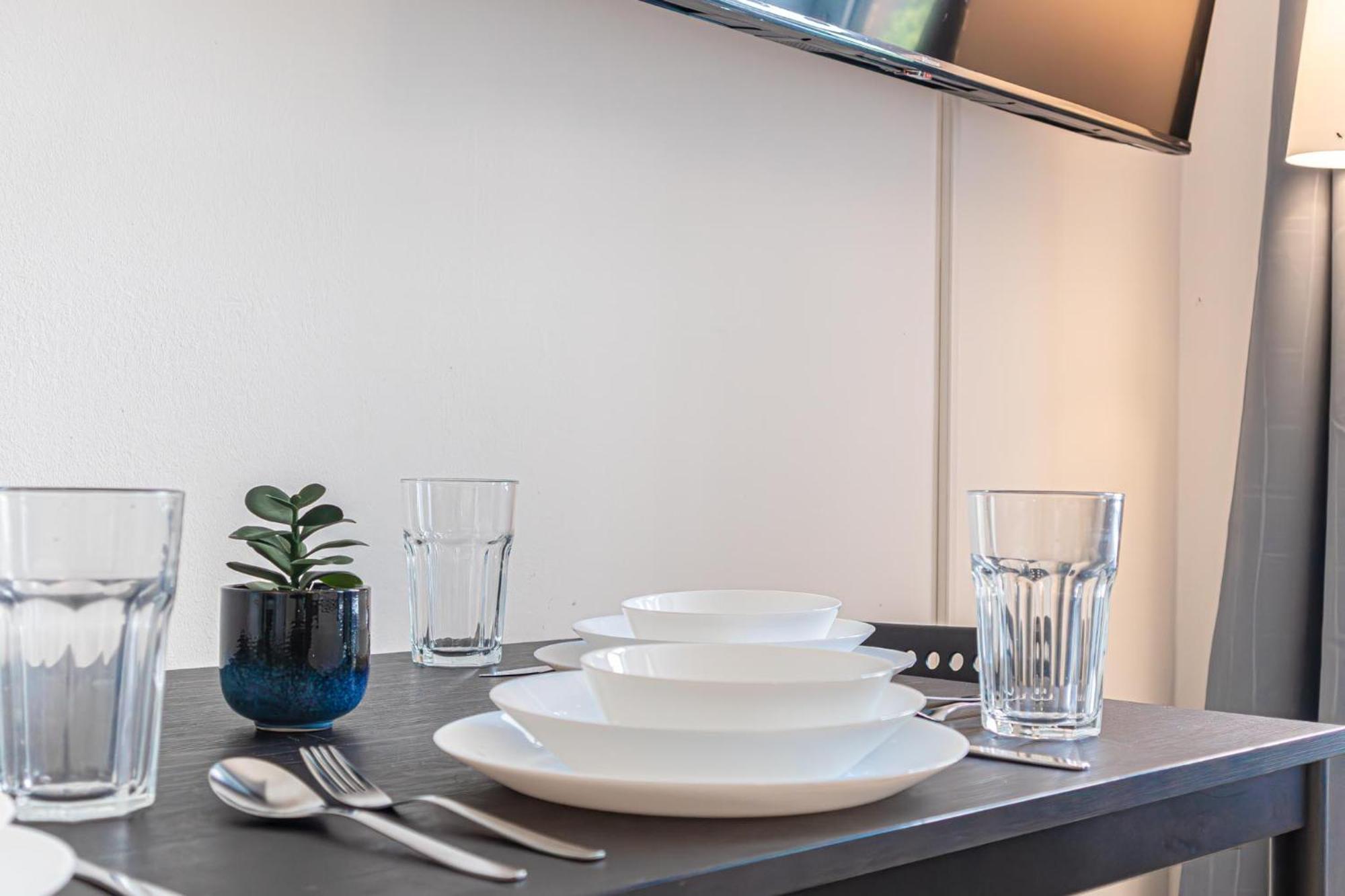 Comfortable Living: 1br W/ Private Garden Vienne