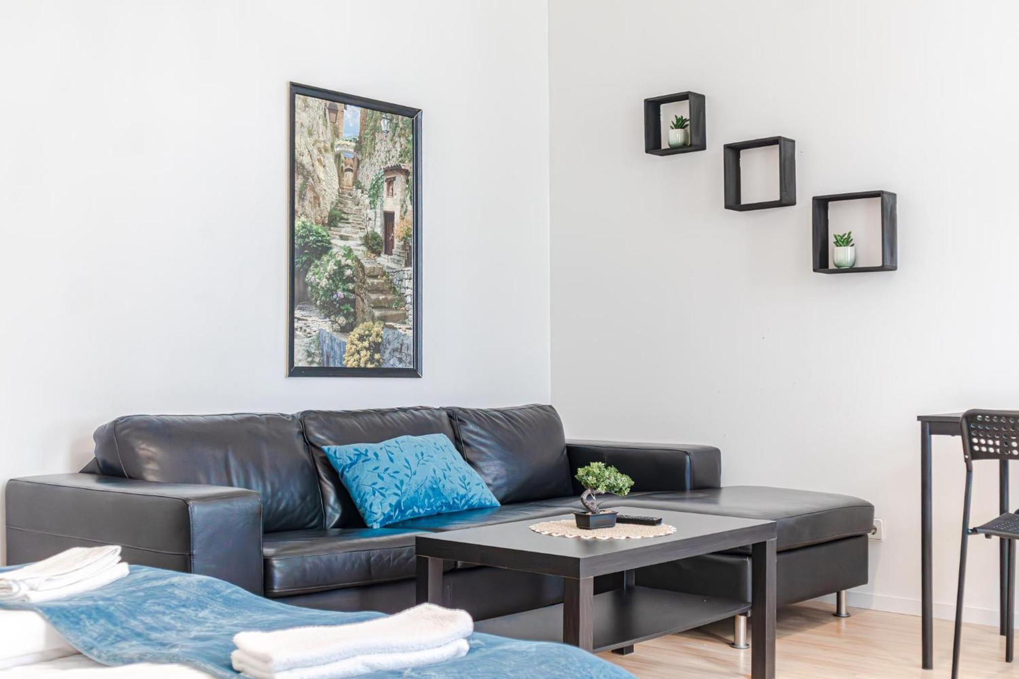 Appartement Comfortable Living: 1br W/ Private Garden *