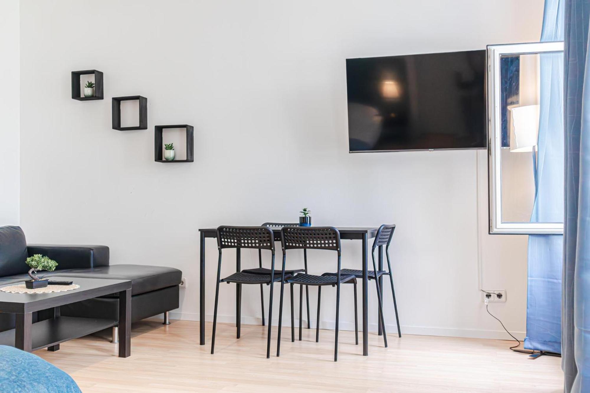 Appartement Comfortable Living: 1br W/ Private Garden